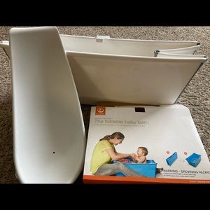Stokke Flexi Bath and newborn insert